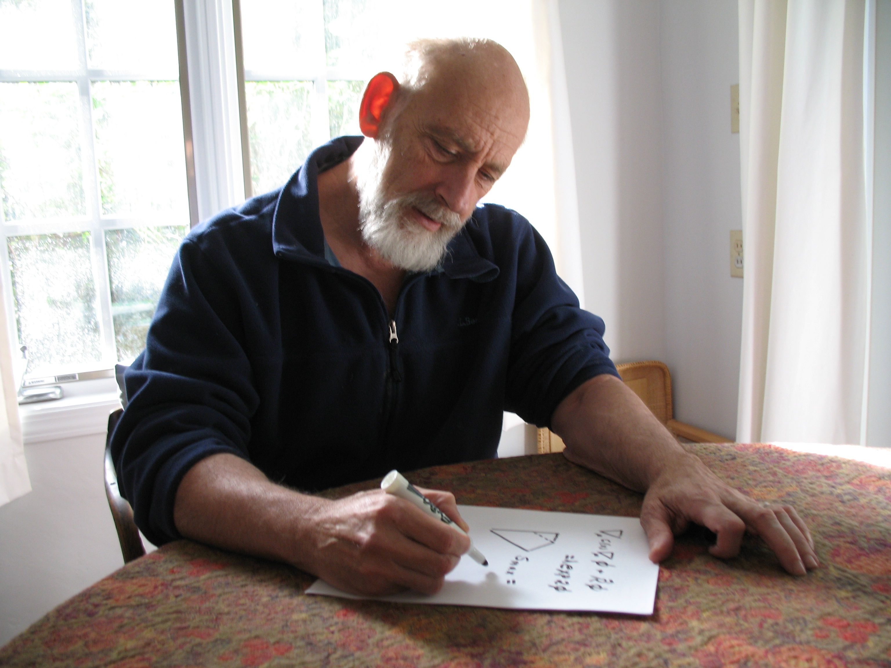 Portrait of author Leonard Susskind